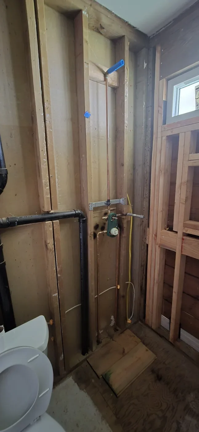 Leak repair under a toilet in a Honolulu, HI home